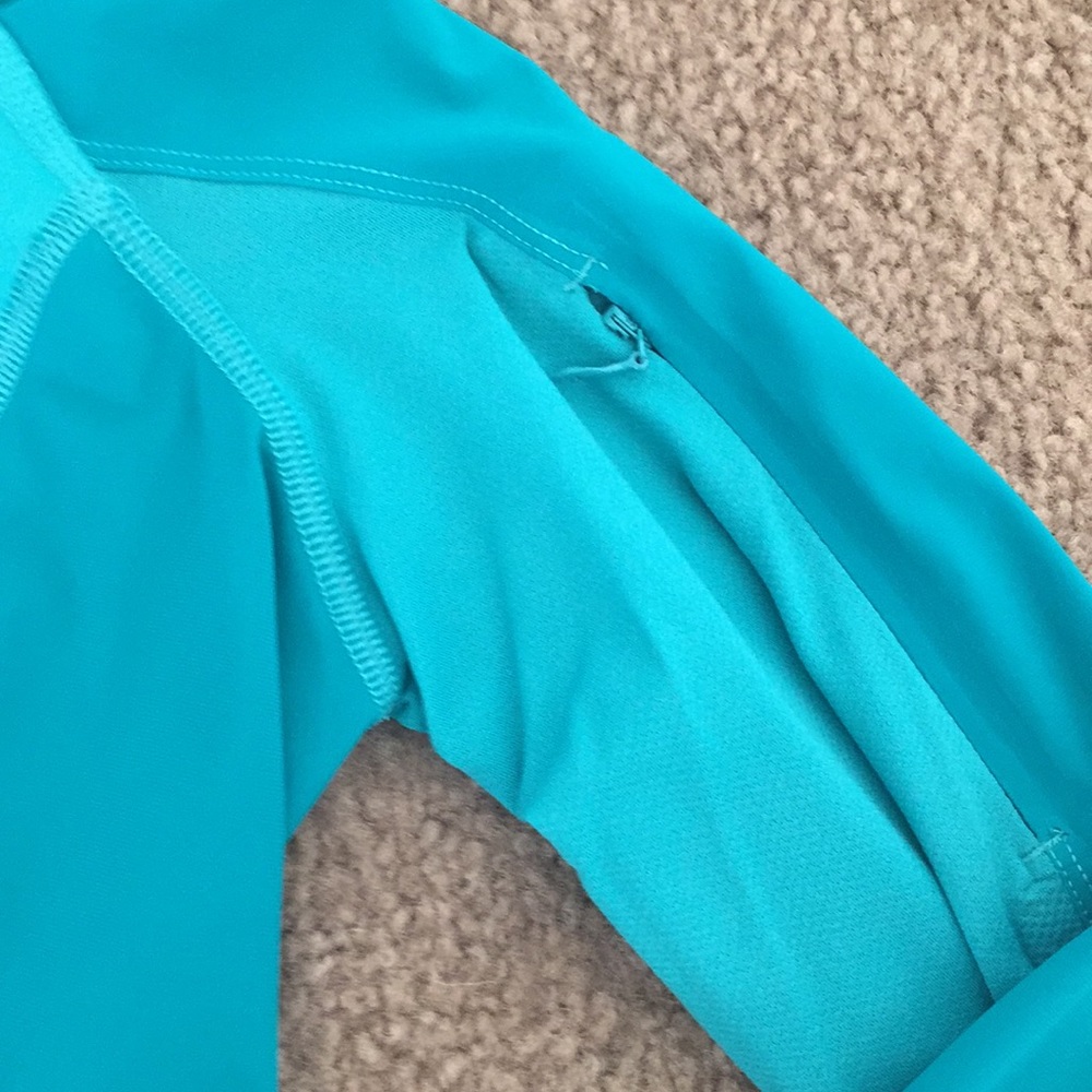 Lululemon Lightweight pullover - Picture 2 of 5